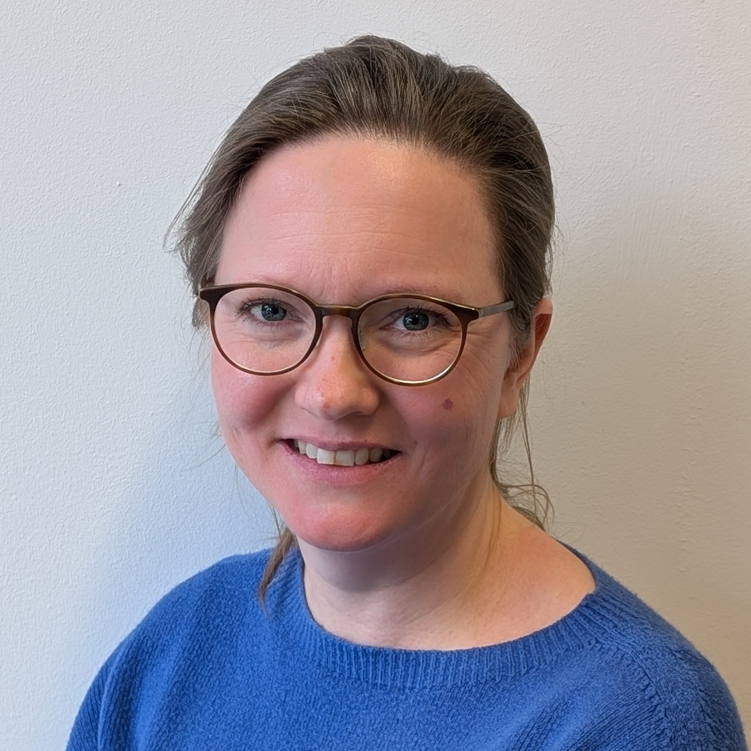 Eva-Maria Osterholt (OS)